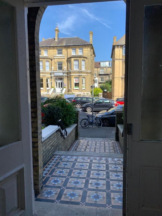 Ferienwohnung Vibrant Bohemian Seafront Flat Hove Exterior foto
